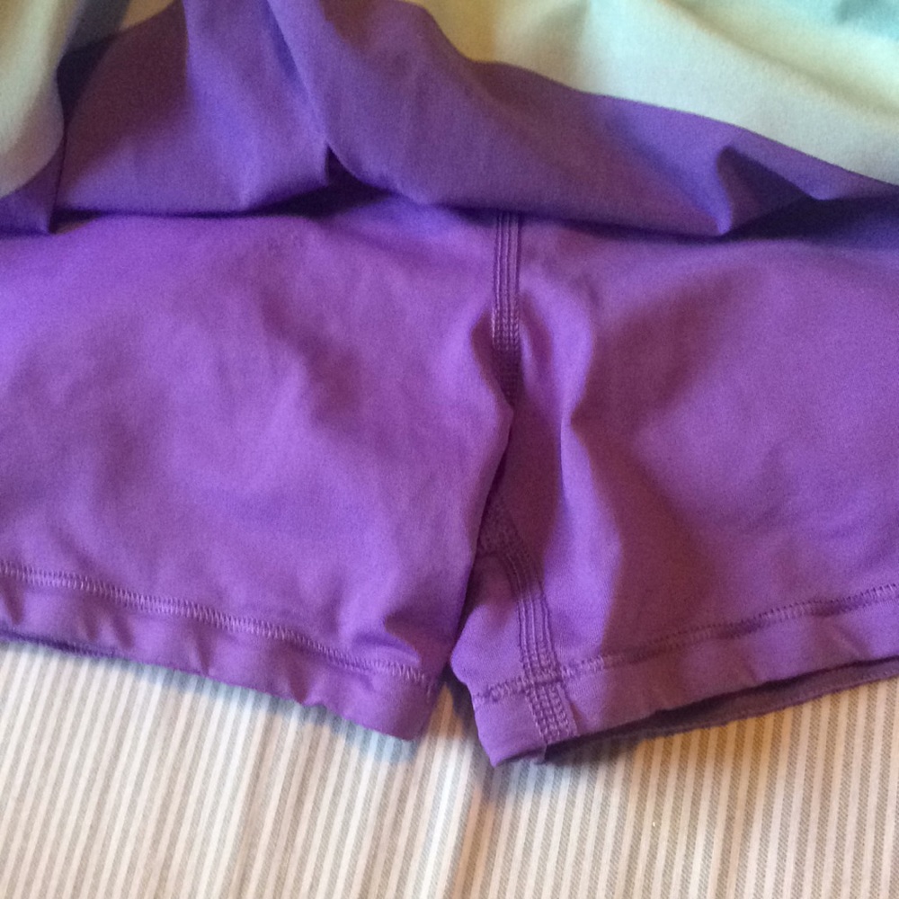 Lululemon - Picture 4 of 4